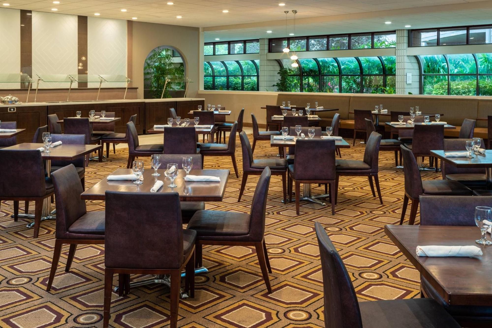 Sheraton Tampa Brandon Hotel Mango Exterior photo