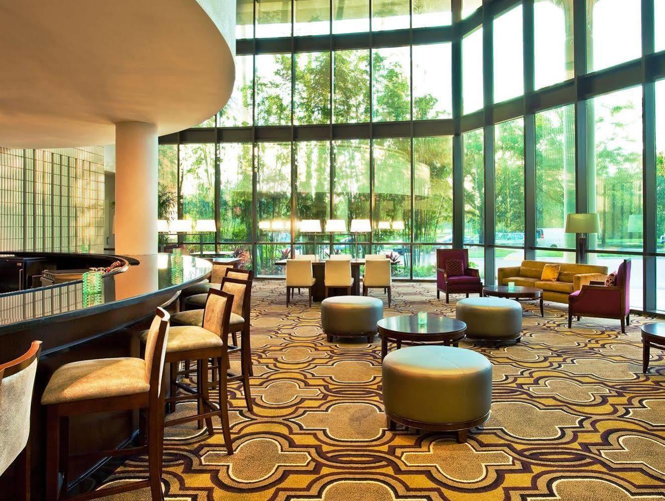 Sheraton Tampa Brandon Hotel Mango Exterior photo